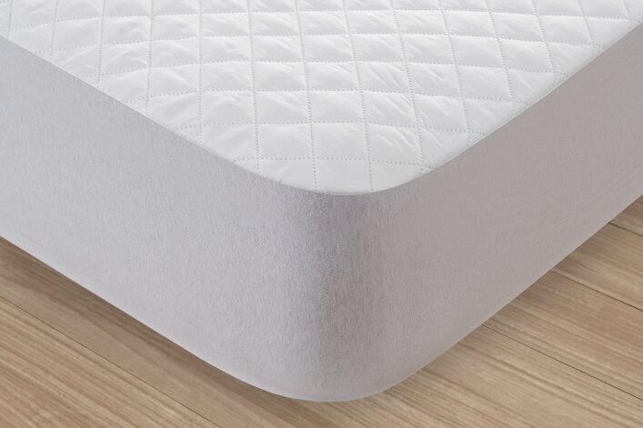 Mattress Protector - 240 x 200 cm (with PU)